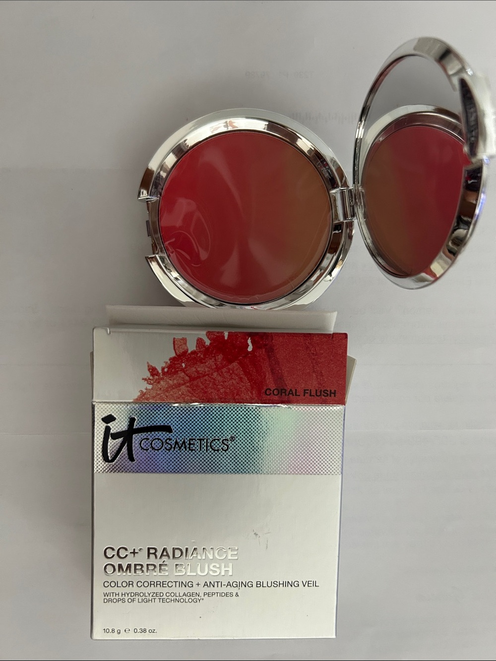 it cosmetics CC+ Radiance Ombré Blush — Coral to Pink Gradient